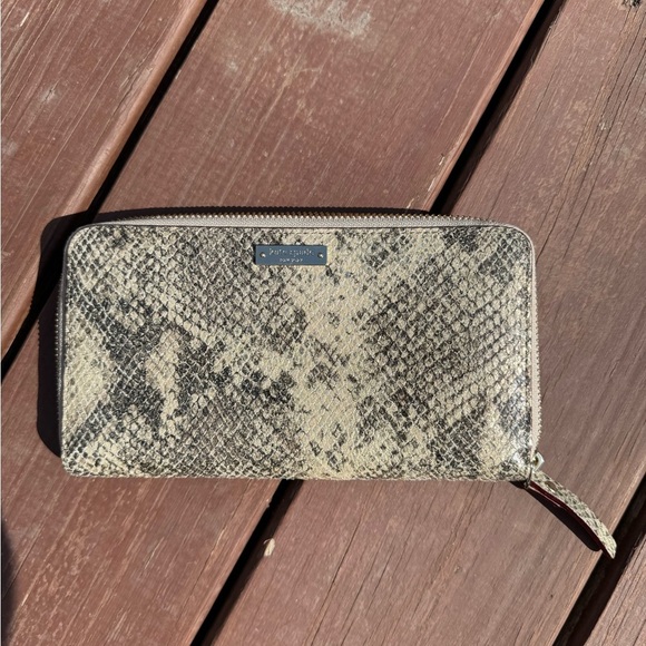 kate spade Handbags - Kate Spade Wallet Large Silver Snake Skin Animal Print Bag Hand Bag Women